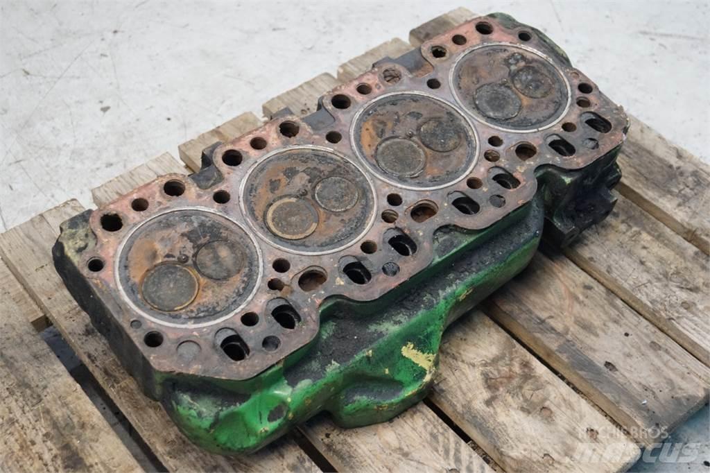 John Deere 4239 Motorji