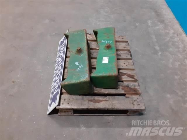 John Deere 4240 Sprednje uteži