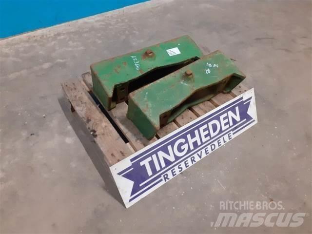 John Deere 4240 Sprednje uteži