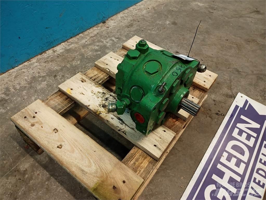 John Deere 4240 Hidravlika