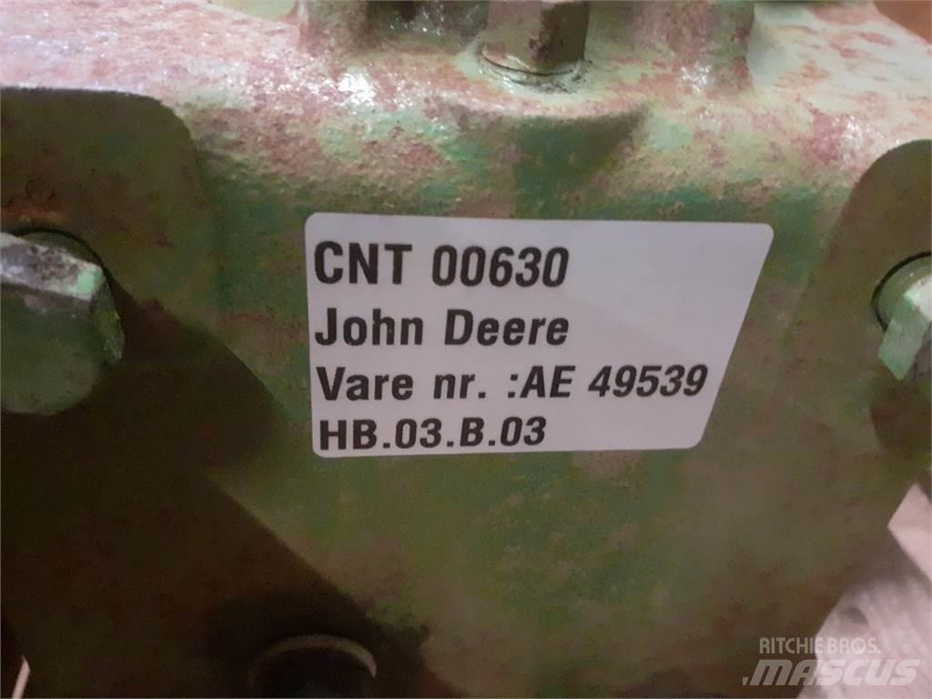 John Deere 550 Menjalnik