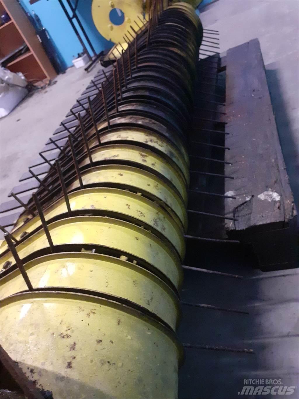 John Deere 590 Kmetijstvo - drugo