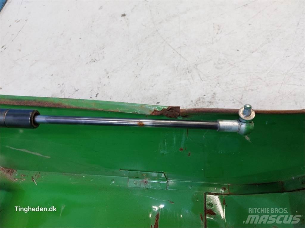 John Deere 590 Presejalne žlice