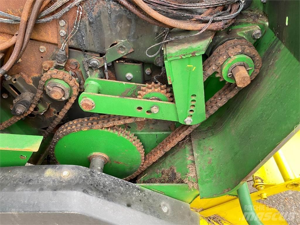 John Deere 592 Balirke (okrogle bale)