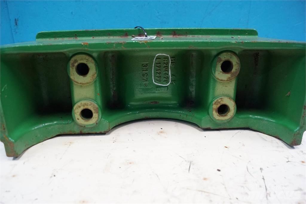 John Deere 6105M Sprednje uteži