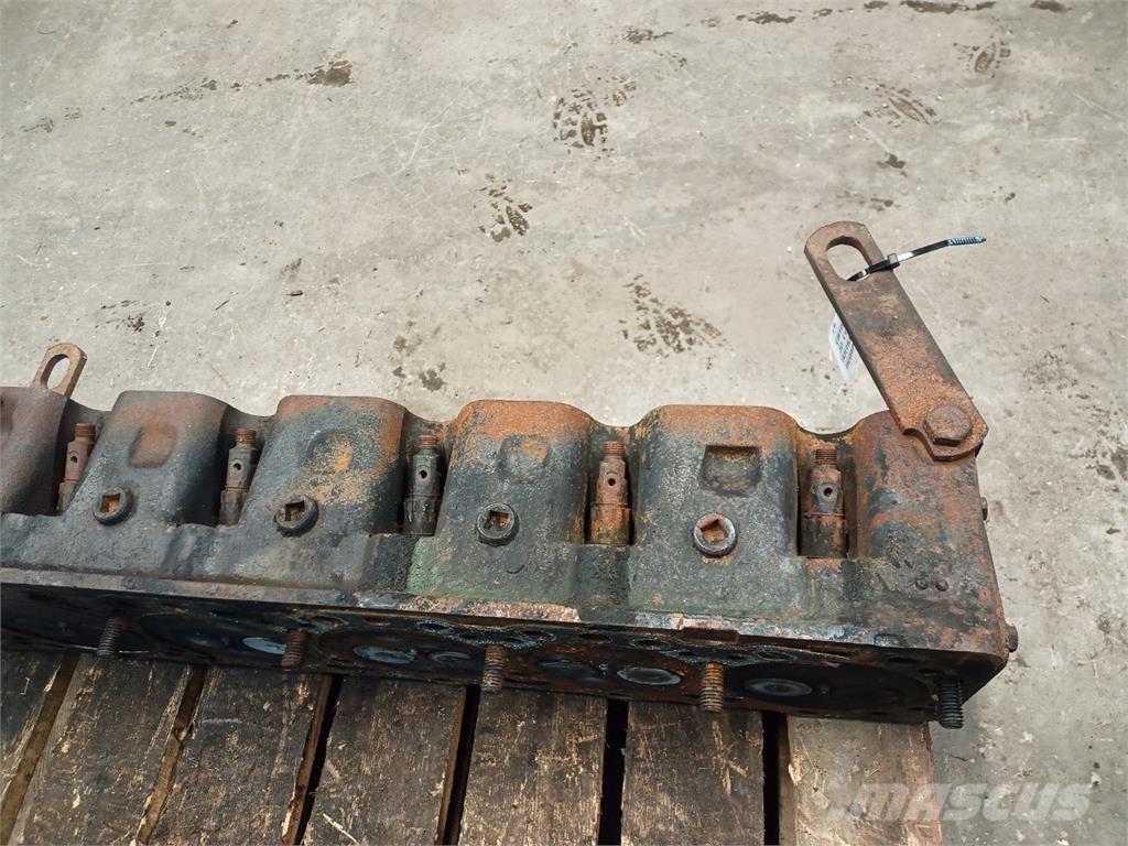 John Deere 6466 Motorji
