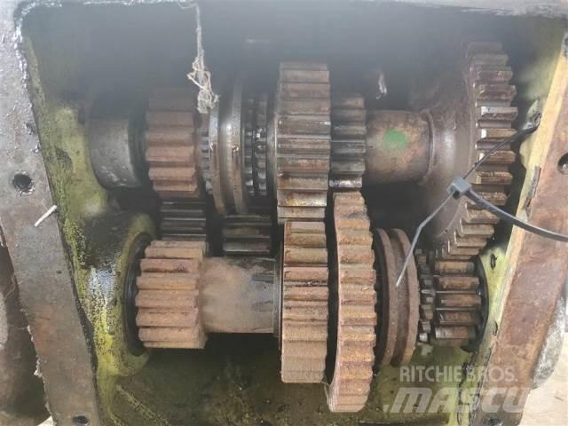 John Deere 942 Menjalnik