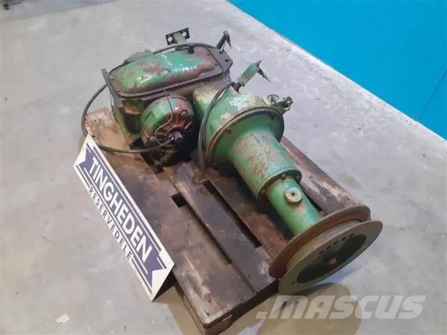 John Deere 955 Menjalnik