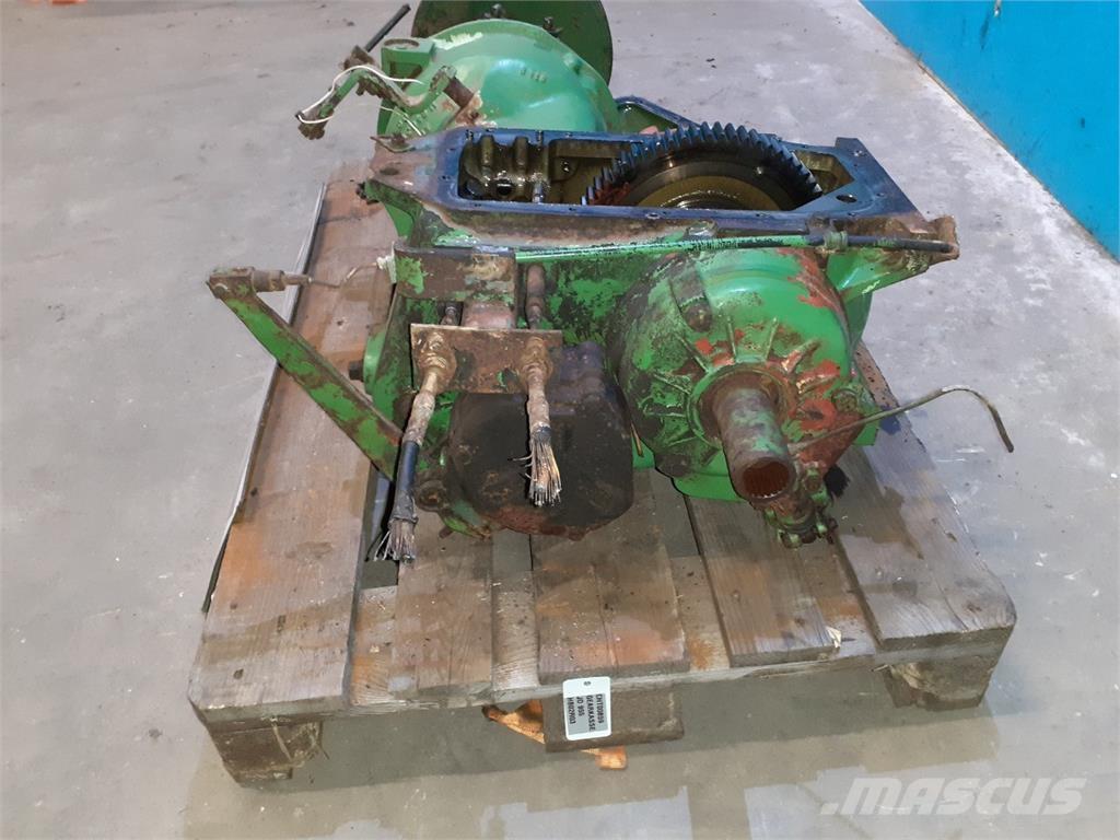 John Deere 955 Menjalnik