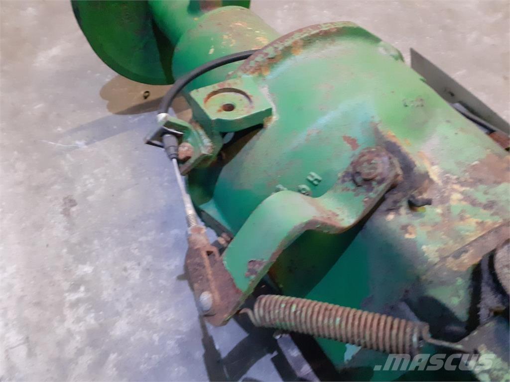 John Deere 955 Menjalnik