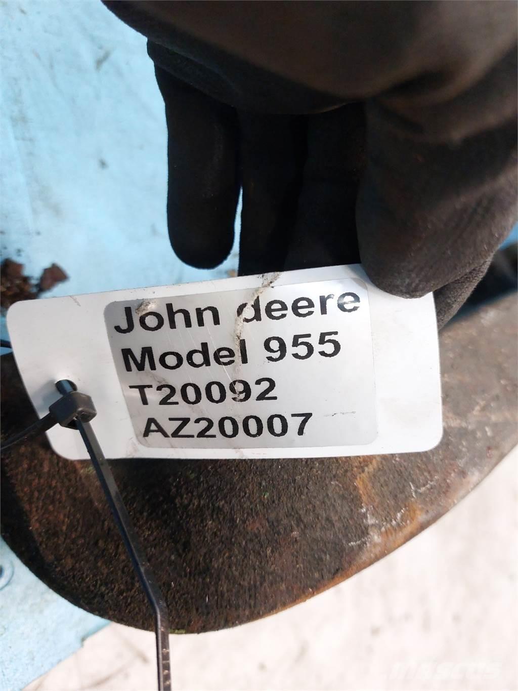John Deere 955 Motorji