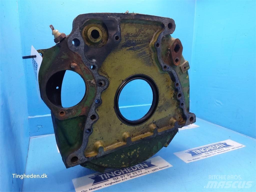 John Deere 955 Motorji
