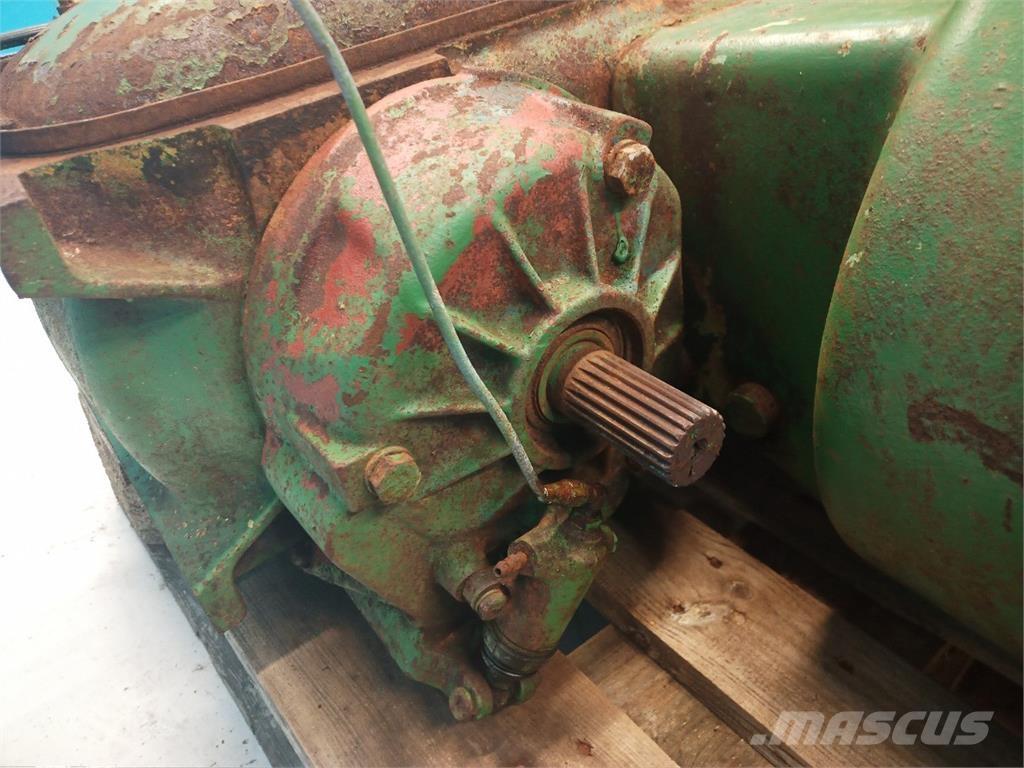John Deere 965 Menjalnik
