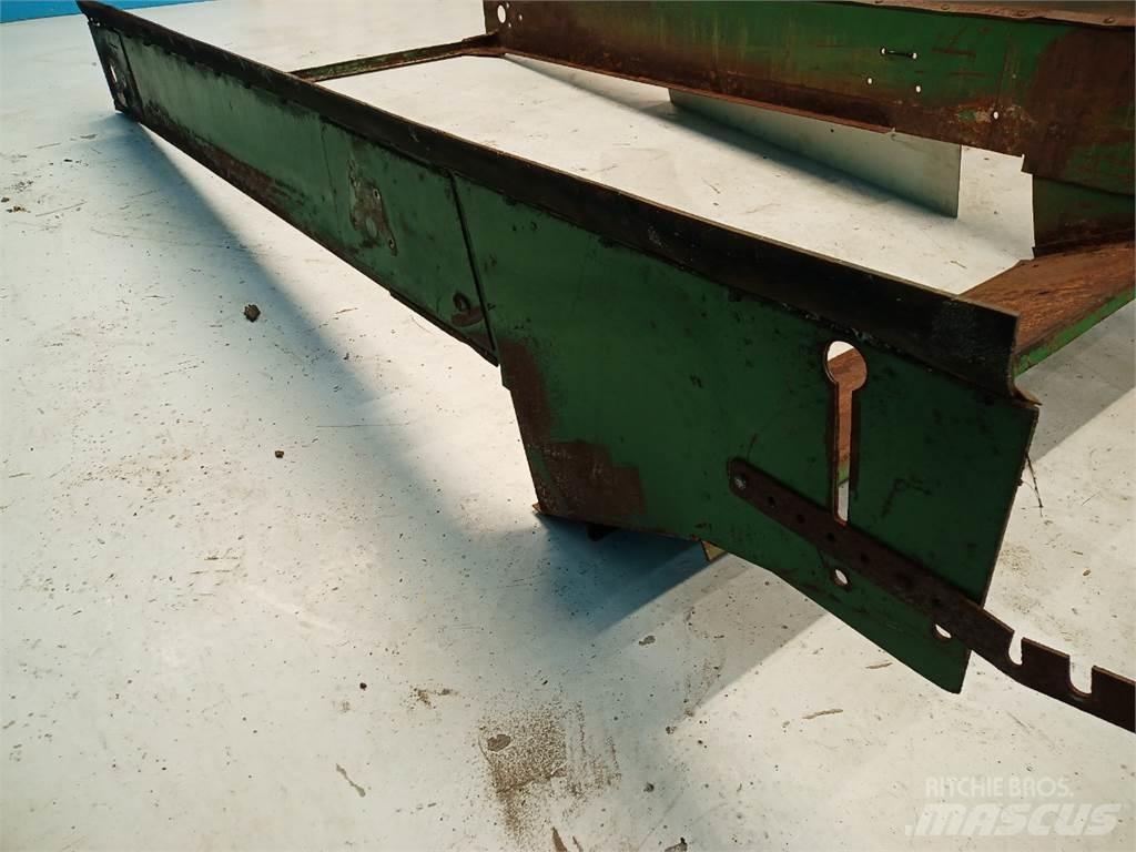 John Deere 965 Trosilci peska in soli