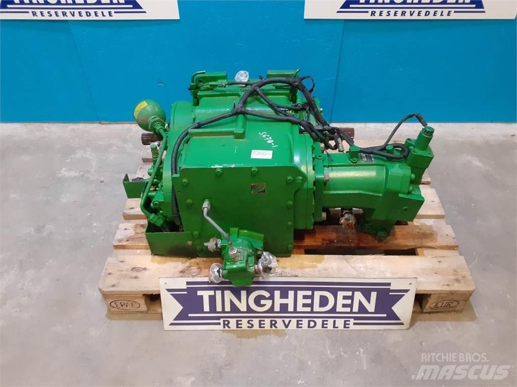 John Deere S670 Menjalnik