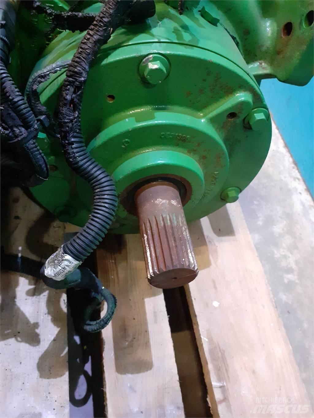 John Deere S670 Menjalnik