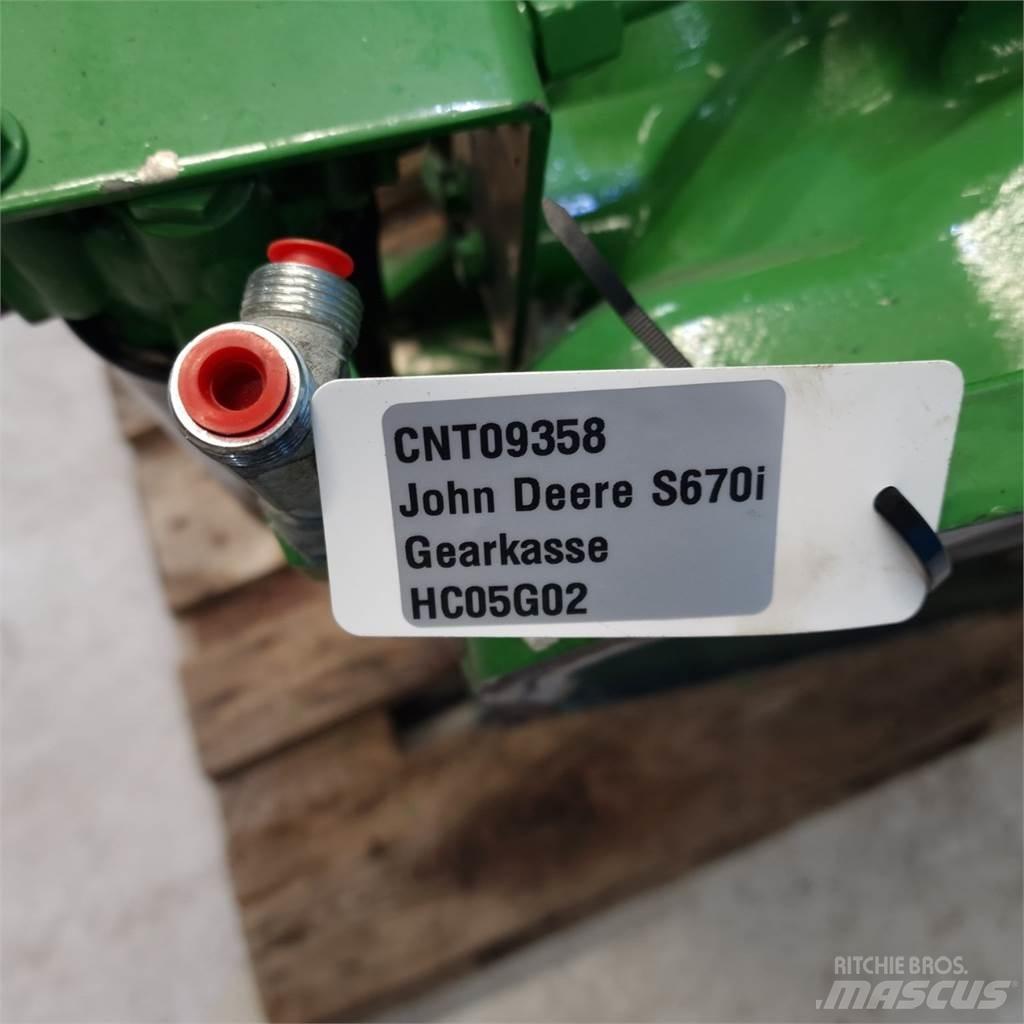 John Deere S670 Menjalnik