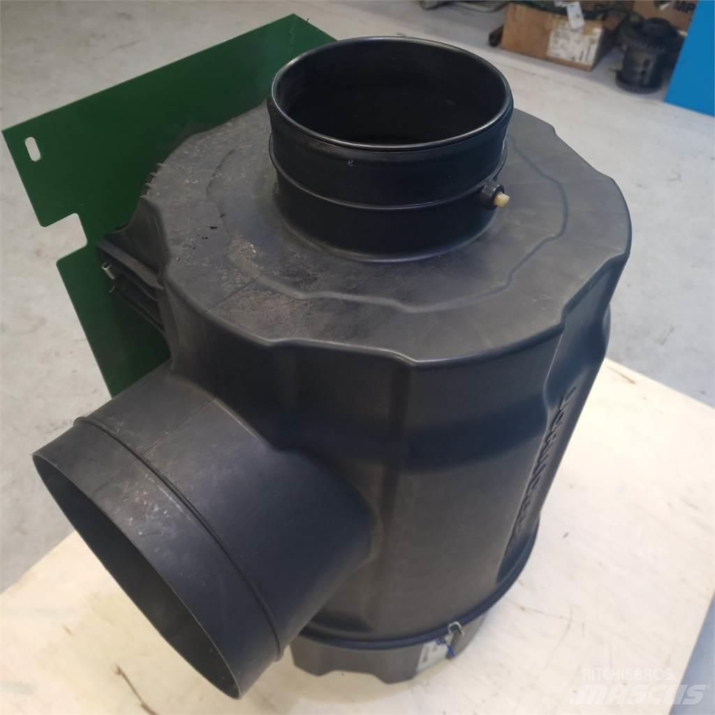 John Deere S670 Motorji
