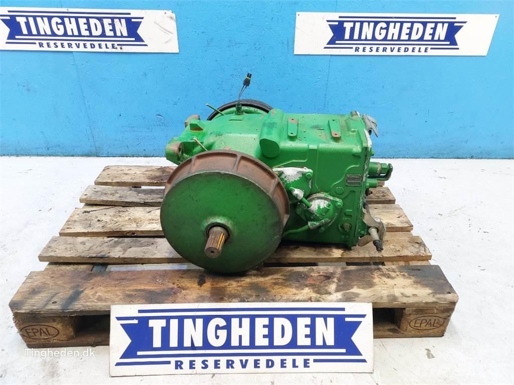 John Deere T660I Menjalnik