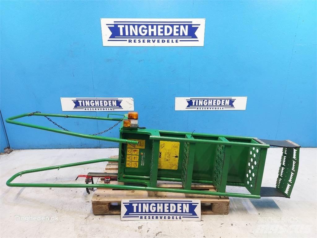 John Deere T660I Kabine in notranjost