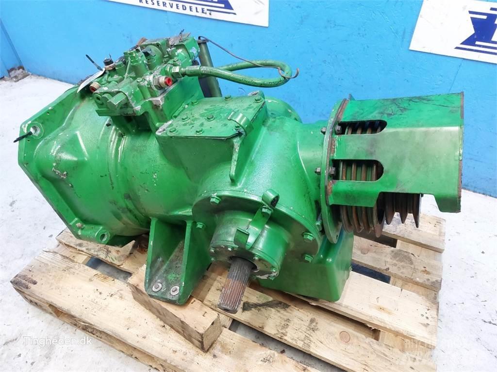 John Deere T660I Menjalnik