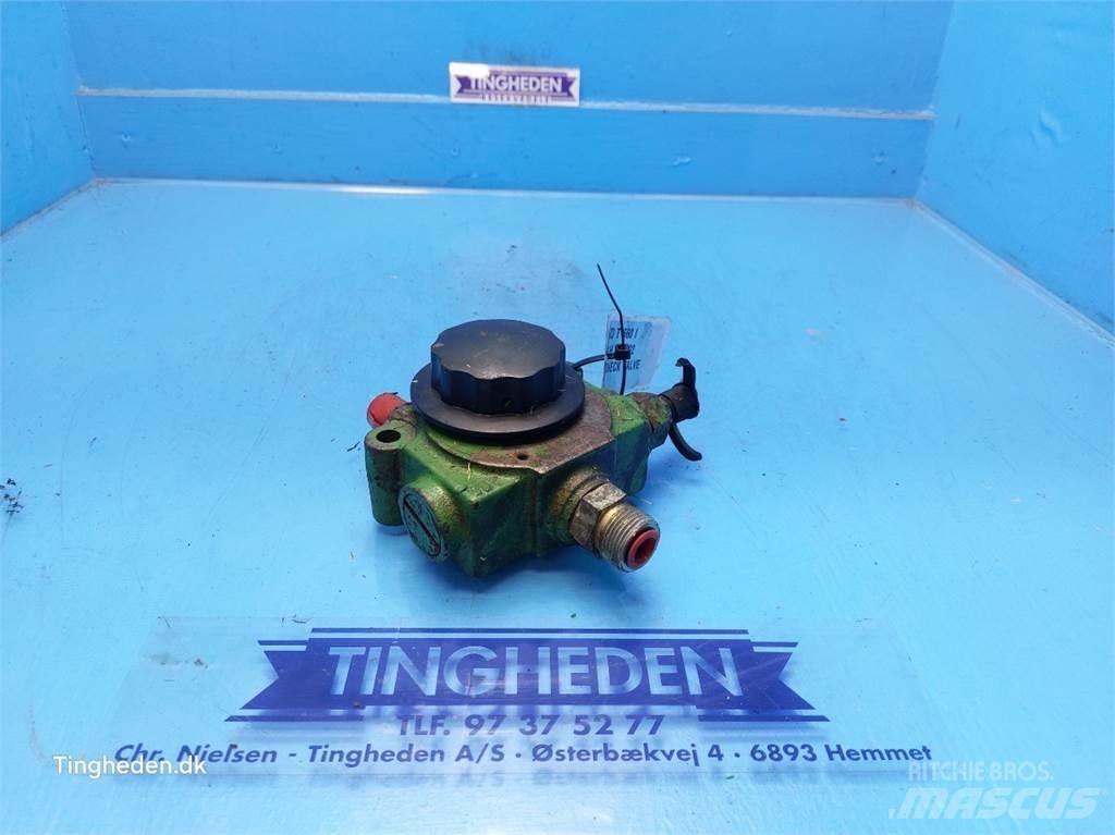 John Deere T660I Hidravlika