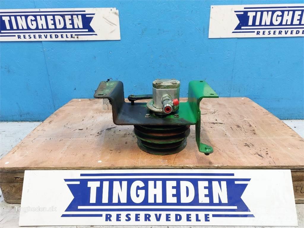 John Deere T660I Hidravlika