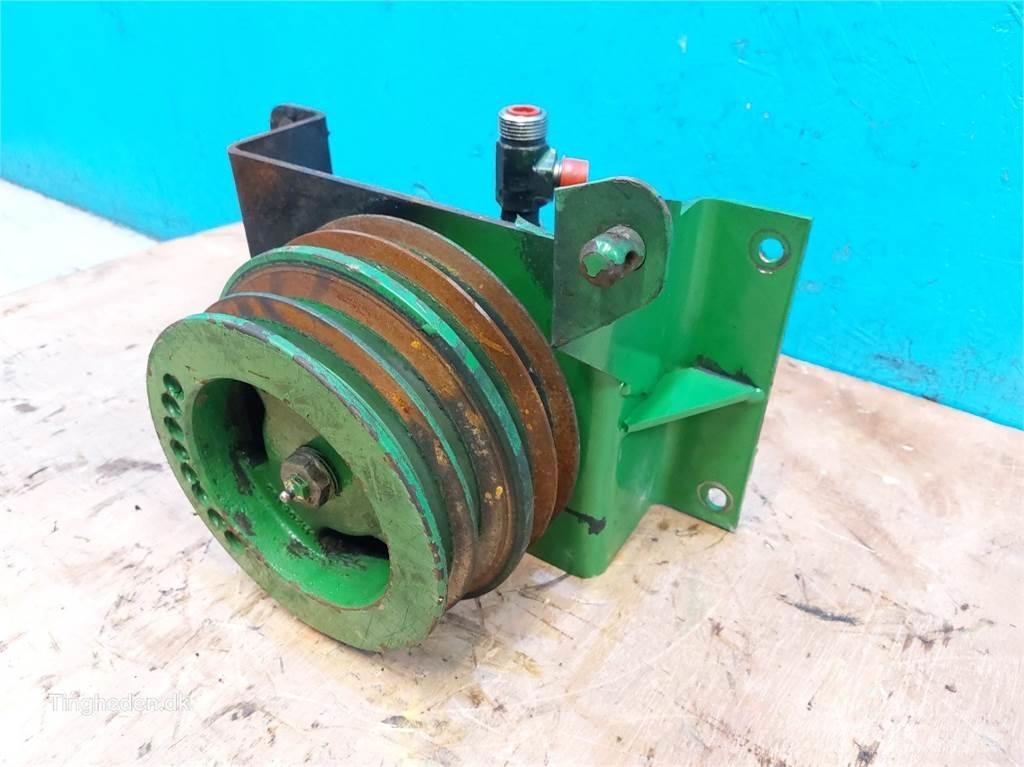 John Deere T660I Hidravlika