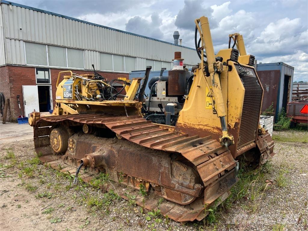 Komatsu D65PX-15 Buldožerji goseničarji