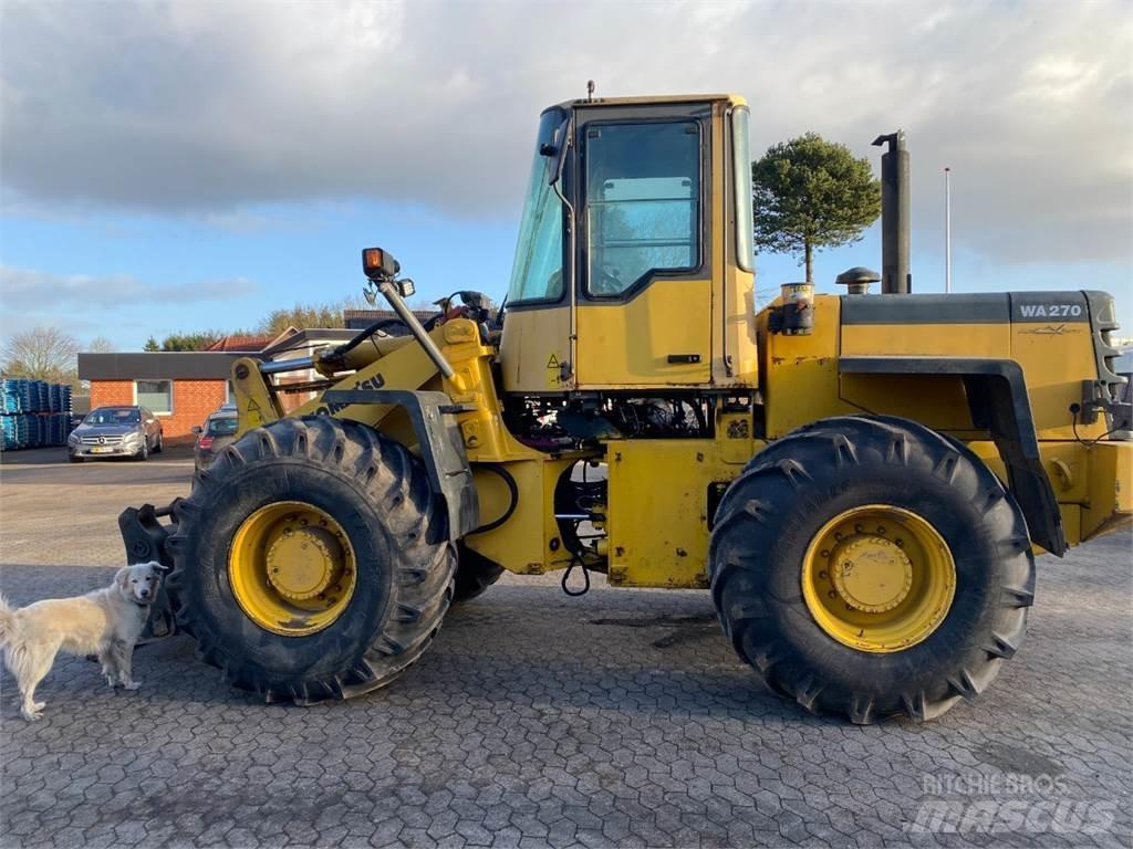 Komatsu WA270 Kolesni nakladalci