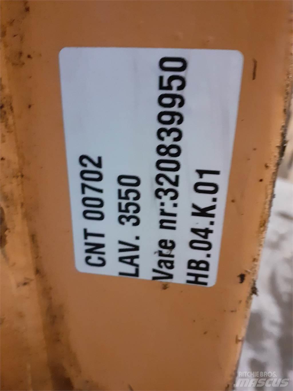 Laverda 3550 Trosilci peska in soli