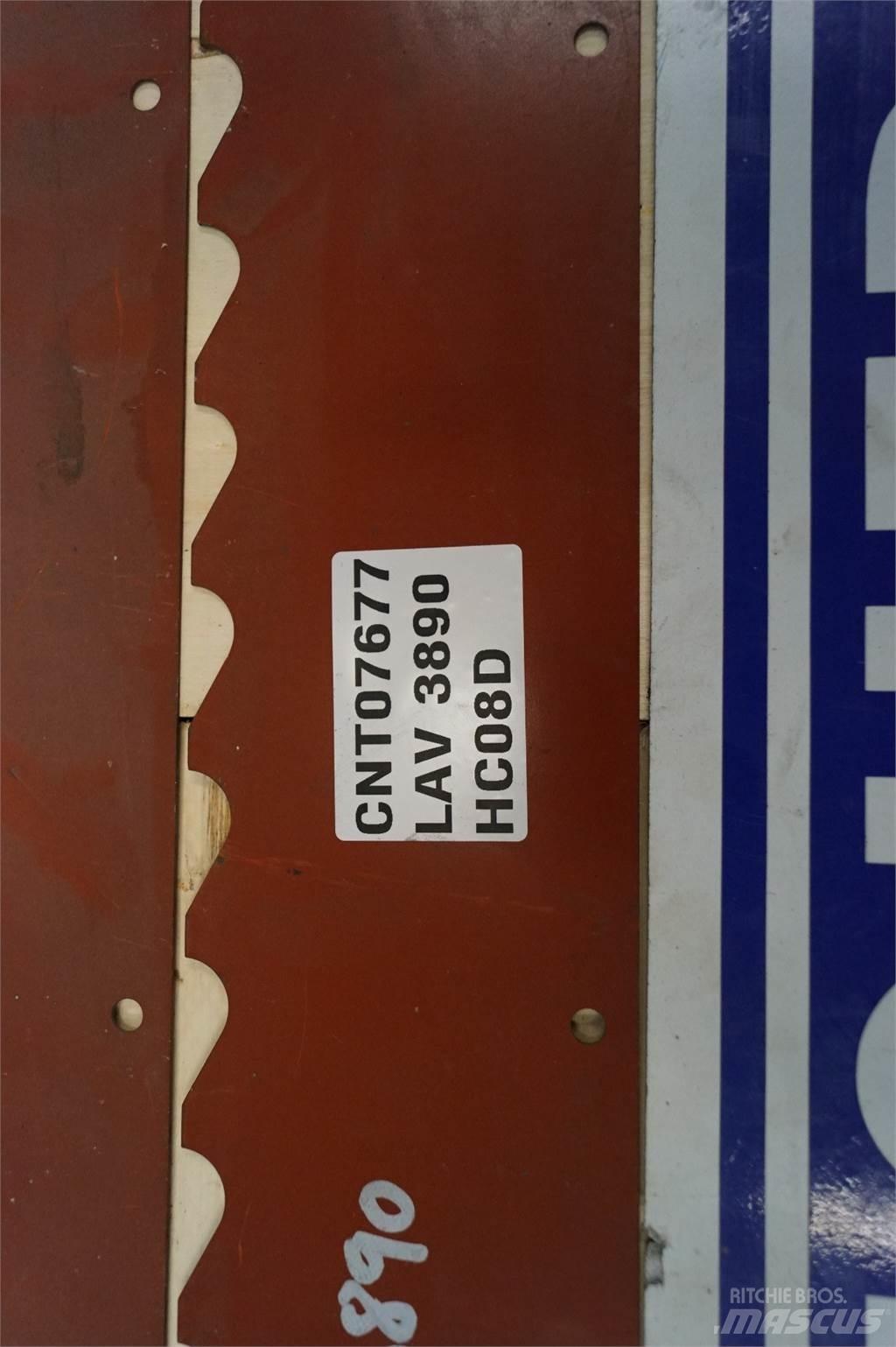 Laverda 3890 Trosilci peska in soli