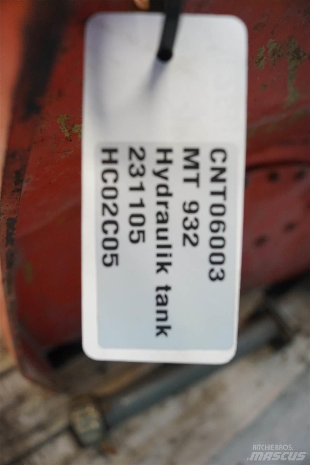 Manitou MT 932T Radiatorji