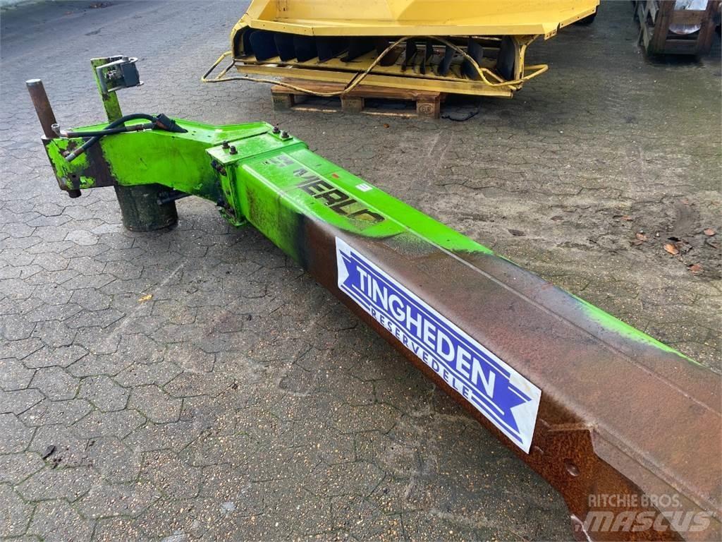 Merlo 28.7 Boom in dipper roke