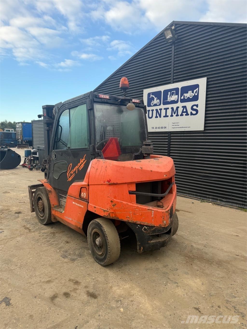 Mitsubishi FD40 Dizelski viličarji