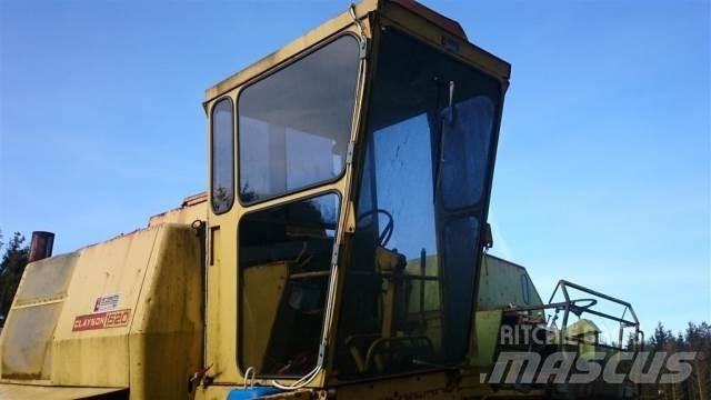 New Holland 1520 Kabine in notranjost