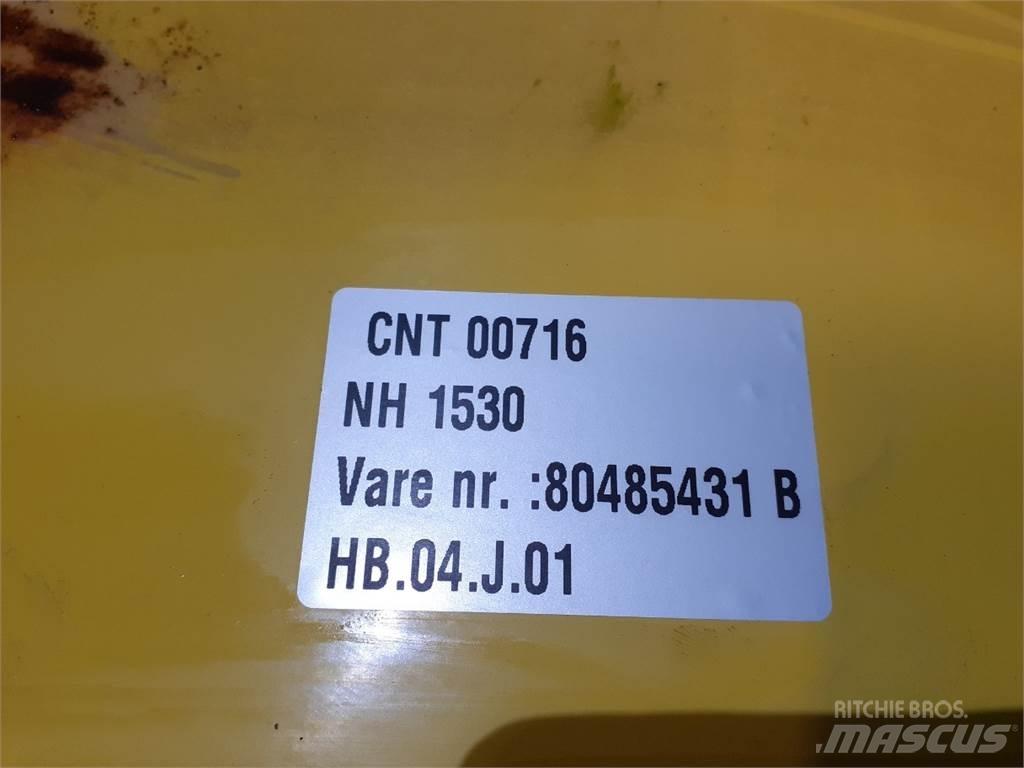 New Holland 1530 Trosilci peska in soli