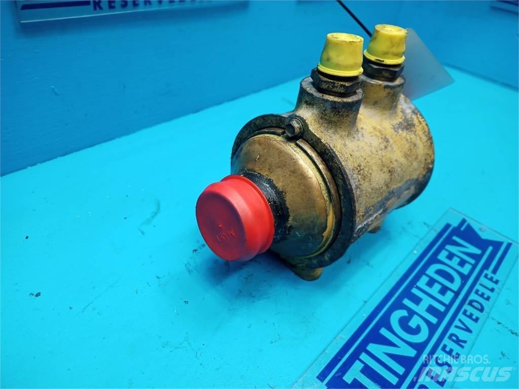 New Holland 8060 Radiatorji