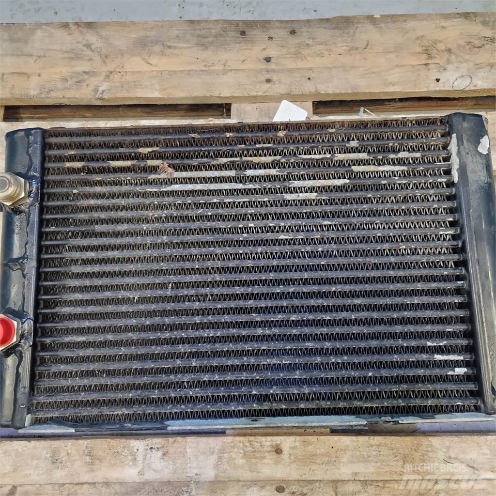 New Holland 8670 Radiatorji