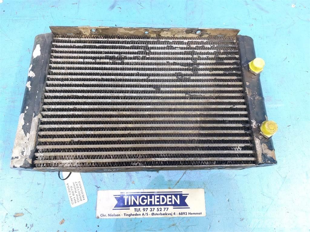 New Holland 8670 Radiatorji