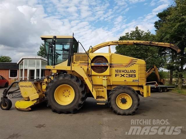 New Holland FX38 Stroji za krmo na lastni pogon