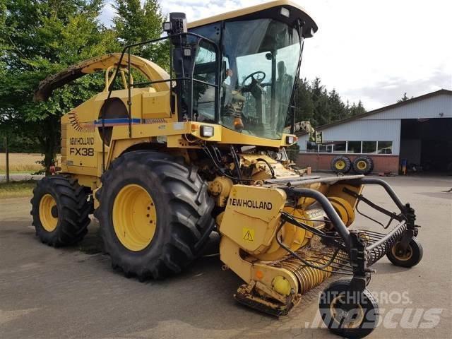 New Holland FX38 Stroji za krmo na lastni pogon