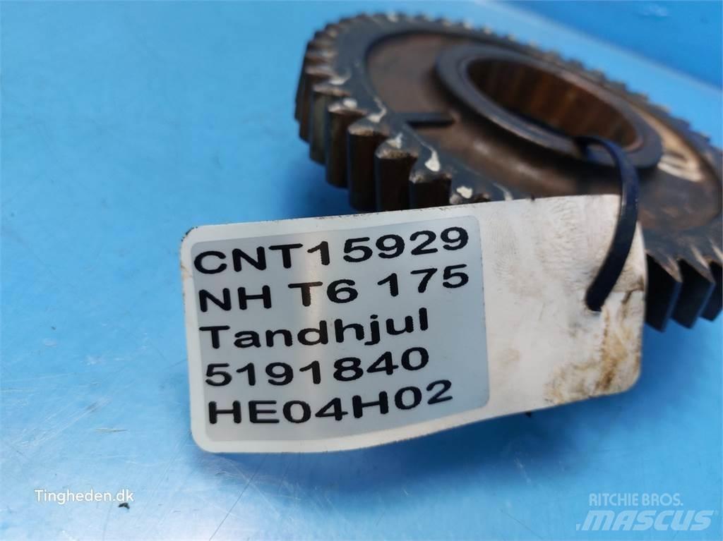 New Holland T6 Menjalnik