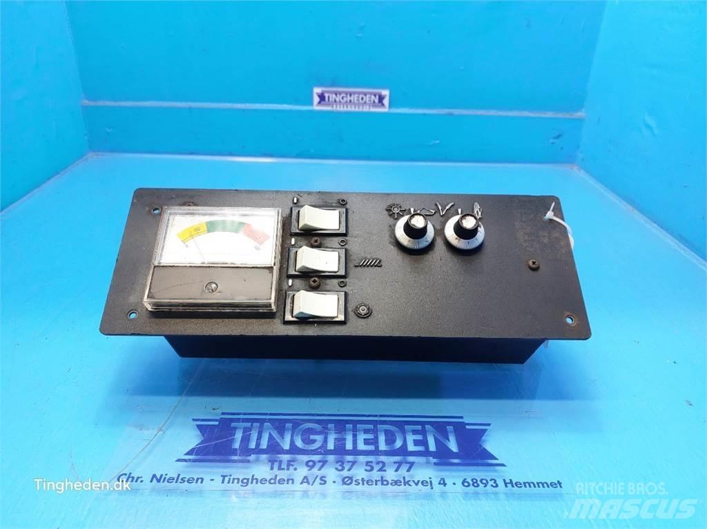 New Holland TF44 Elektronika