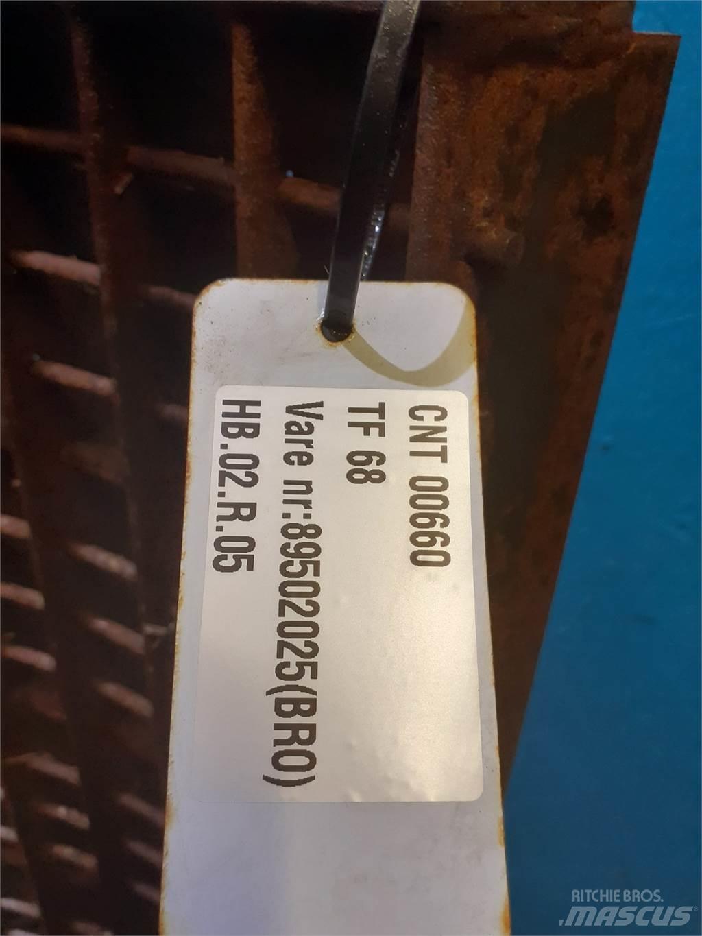 New Holland TF78 Dodatna oprema za kombajne