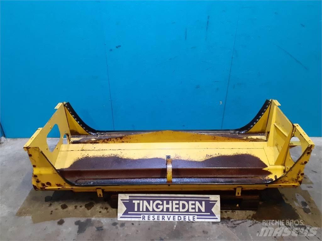 New Holland TF78 Trosilci peska in soli