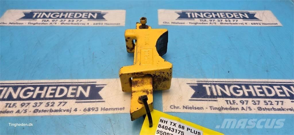 New Holland TX68 Trosilci peska in soli