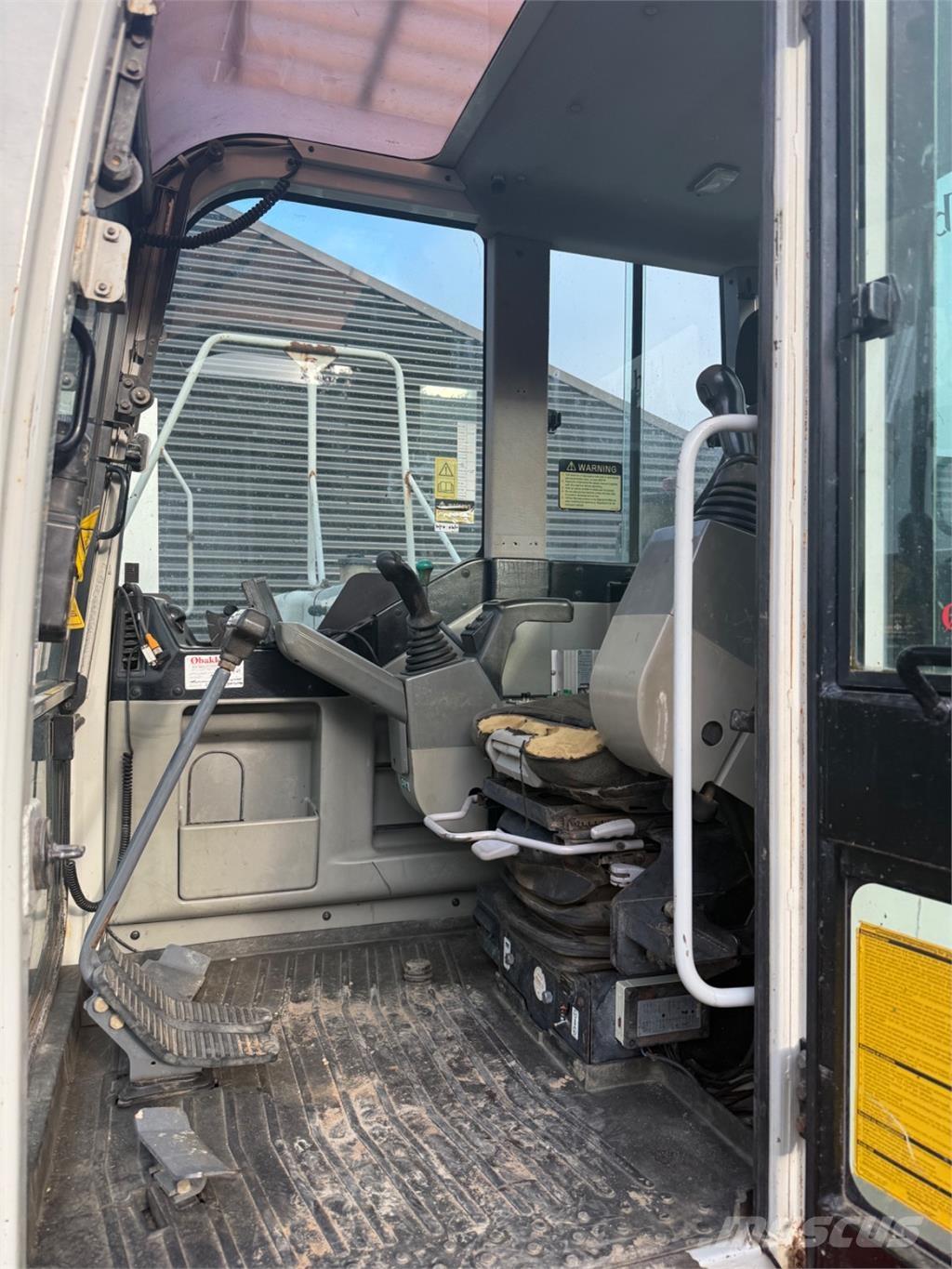 Takeuchi TB1140 Bagri goseničarji