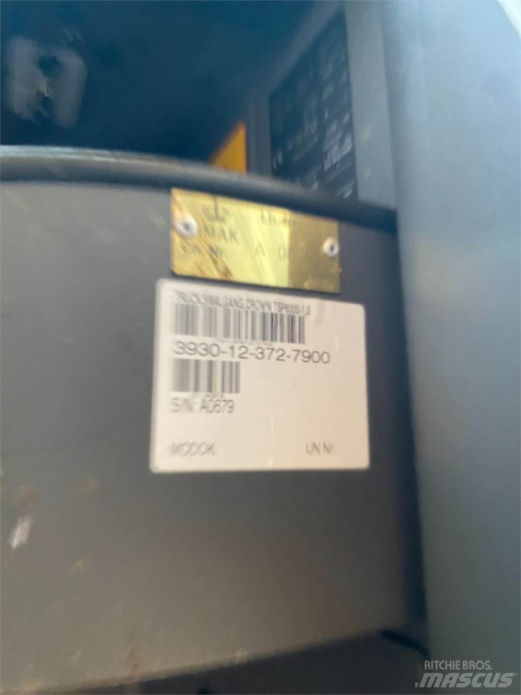 TCM TSP6000-1.0 Visokodvižni komisionirni viličar