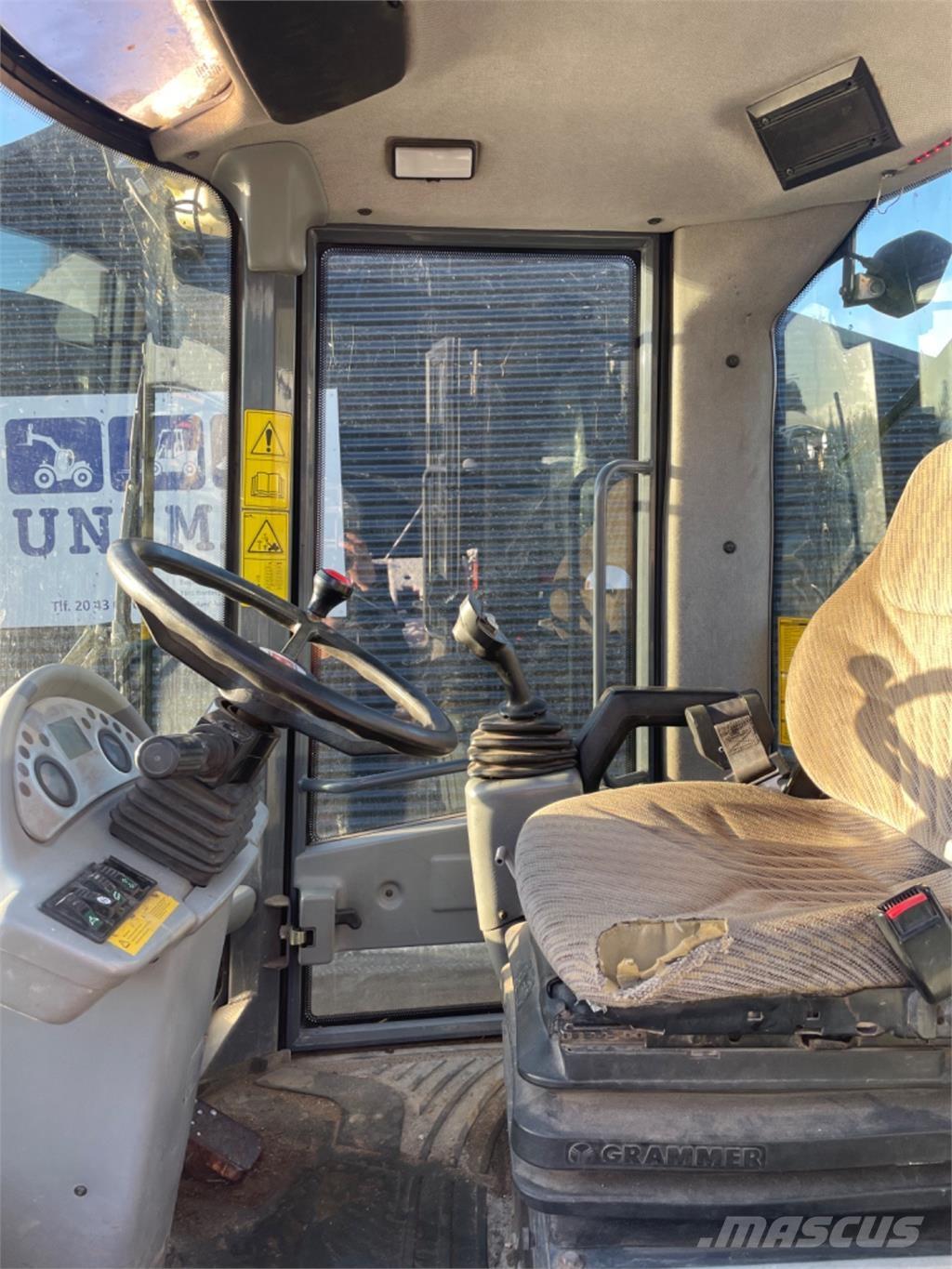 Terex TL120 Kolesni nakladalci